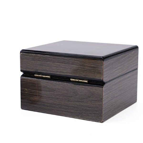 Elegant wooden watch box - Image 4