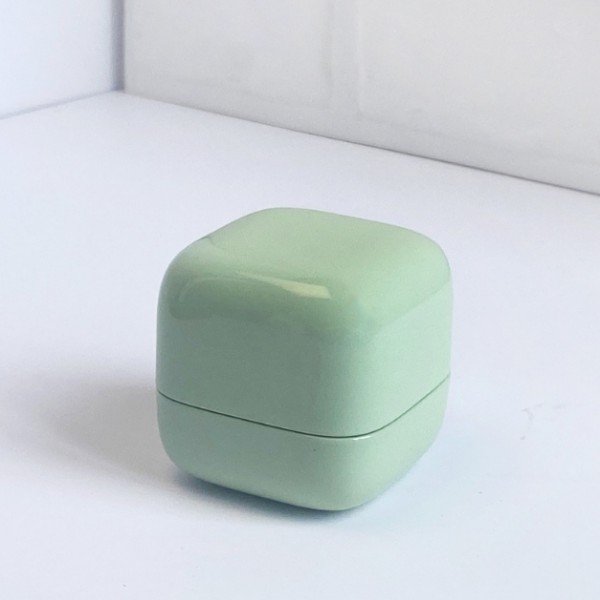 Exquisite jewelry box for rings - Image 5